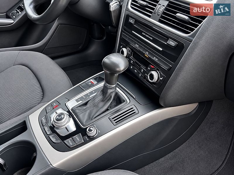 Универсал Audi A4 2014 в Киеве