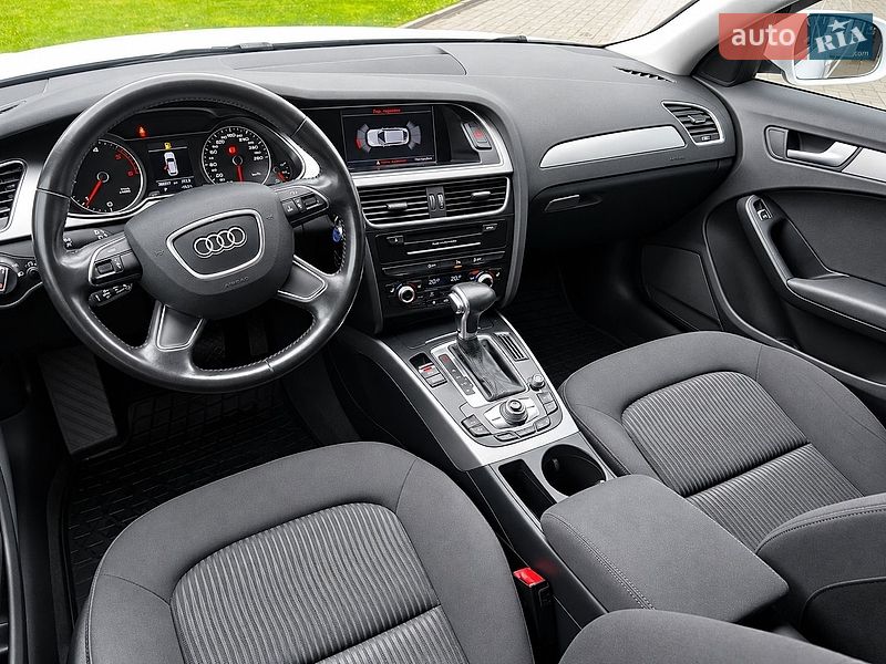 Универсал Audi A4 2014 в Киеве