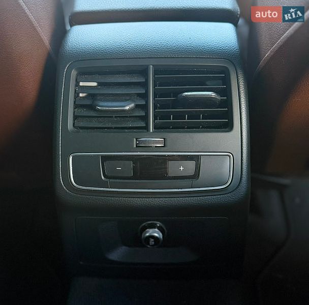Седан Audi A4 2018 в Івано-Франківську