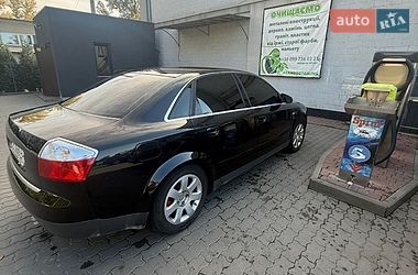 Седан Audi A4 2002 в Чернівцях