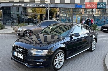 Седан Audi A4 2015 в Львове