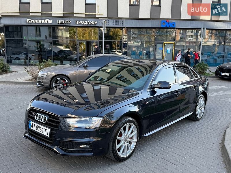 Седан Audi A4 2015 в Львове