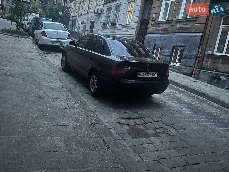 Седан Audi A4 1999 в Бориславі