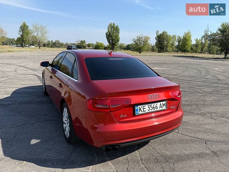 Седан Audi A4 2013 в Каменском