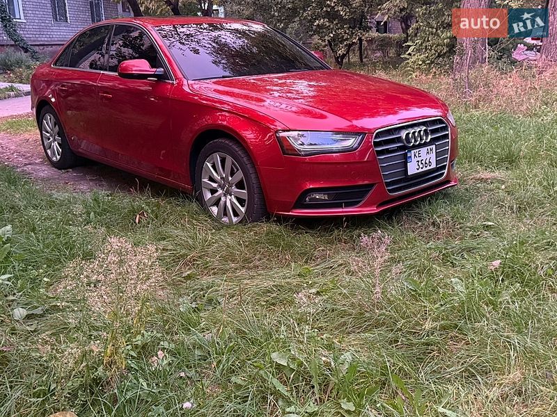 Седан Audi A4 2013 в Каменском
