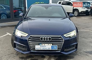 Седан Audi A4 2019 в Киеве