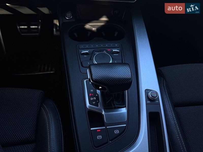 Универсал Audi A4 2017 в Черновцах