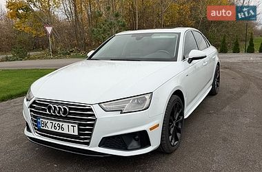 Седан Audi A4 2019 в Ровно
