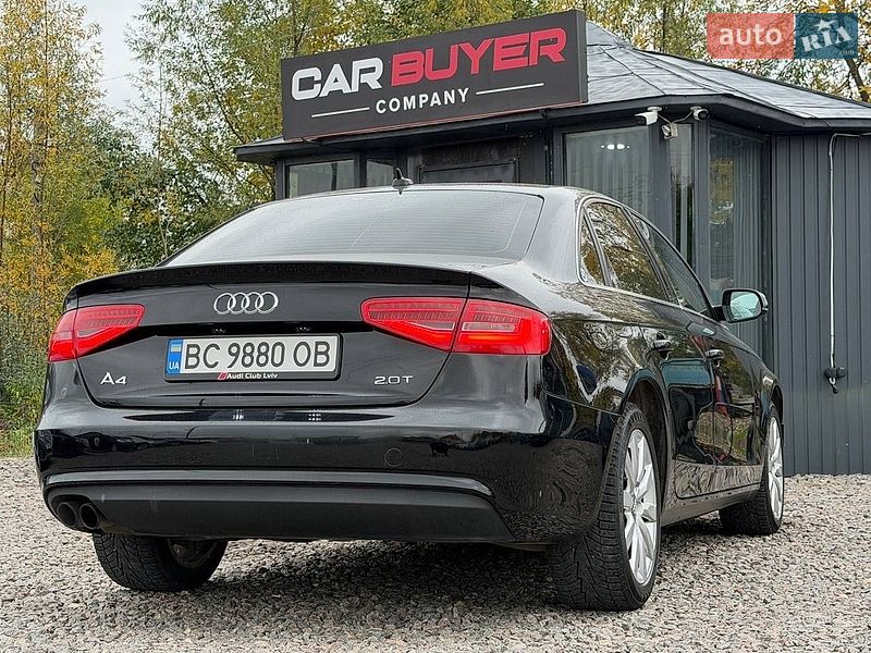 Седан Audi A4 2013 в Винниках