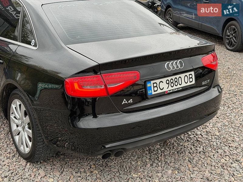 Седан Audi A4 2013 в Винниках
