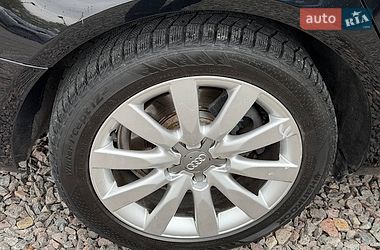 Седан Audi A4 2013 в Винниках