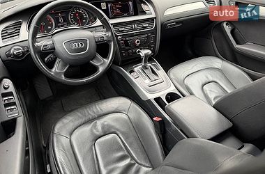 Седан Audi A4 2013 в Винниках