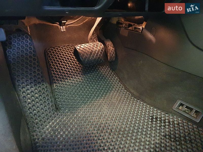 Универсал Audi A4 2005 в Киеве