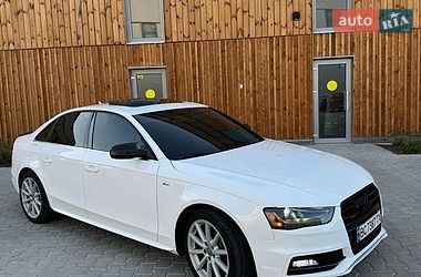 Седан Audi A4 2015 в Львові