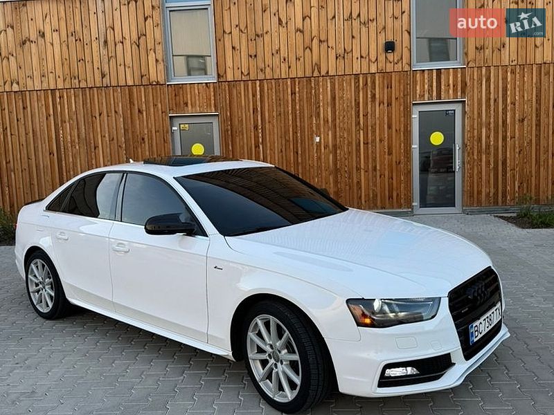 Седан Audi A4 2015 в Львові