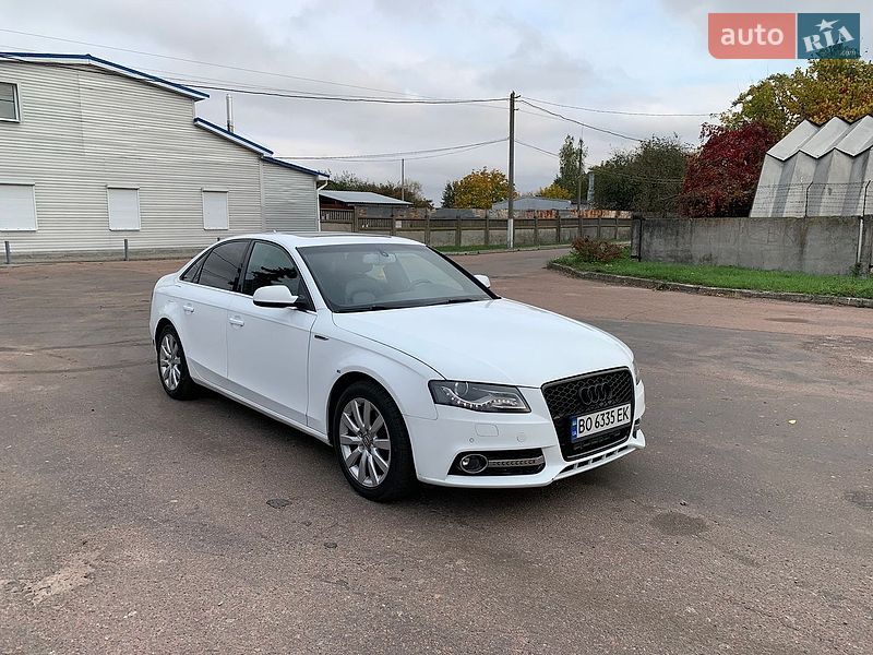 Седан Audi A4 2011 в Прилуках