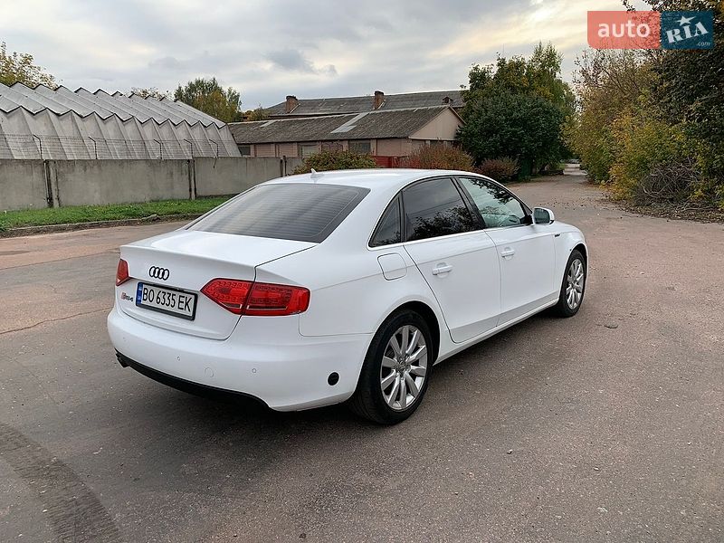 Седан Audi A4 2011 в Прилуках