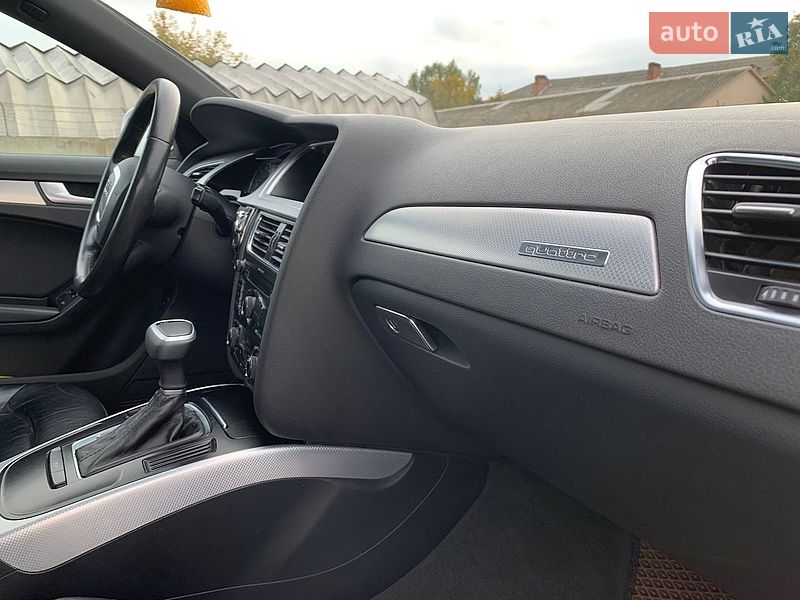 Седан Audi A4 2011 в Прилуках