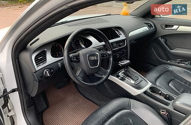 Седан Audi A4 2011 в Прилуках