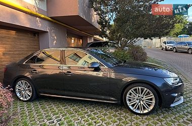 Седан Audi A4 2017 в Львове