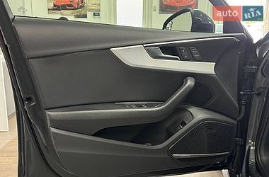 Седан Audi A4 2017 в Києві