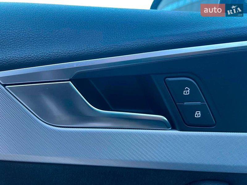 Універсал Audi A4 2017 в Львові фото 25 Універсал Audi A4 2017 в Львові