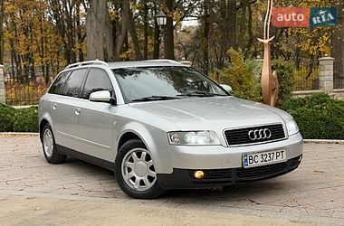 Универсал Audi A4 2002 в Жовкве
