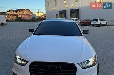 Седан Audi A4 2015 в Львові
