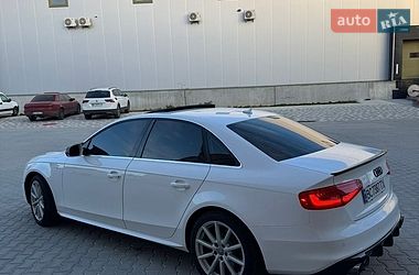 Седан Audi A4 2015 в Львові