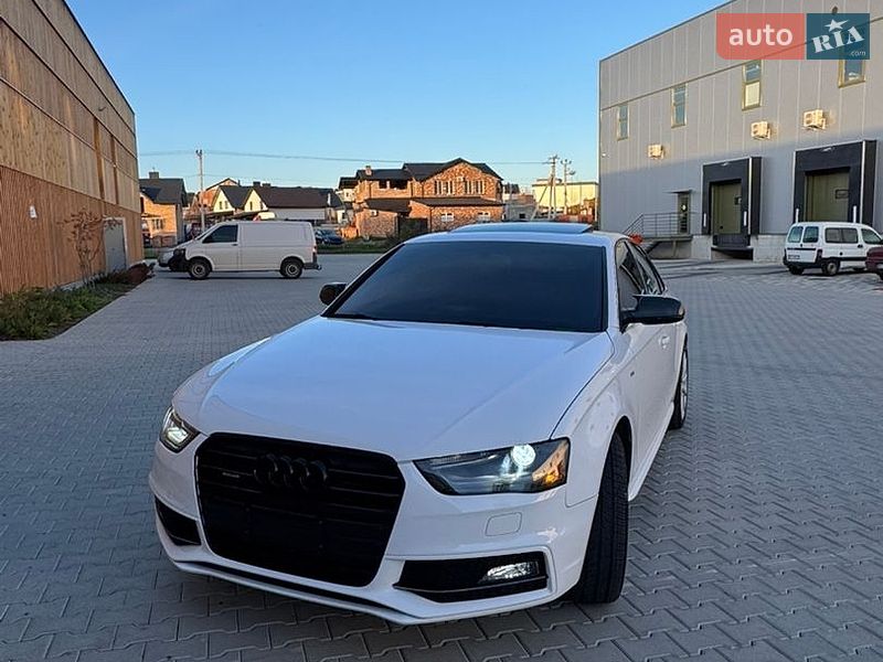 Седан Audi A4 2015 в Львові