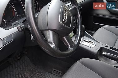 Седан Audi A4 2006 в Измаиле