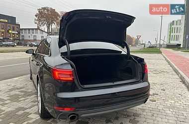 Седан Audi A4 2017 в Виннице