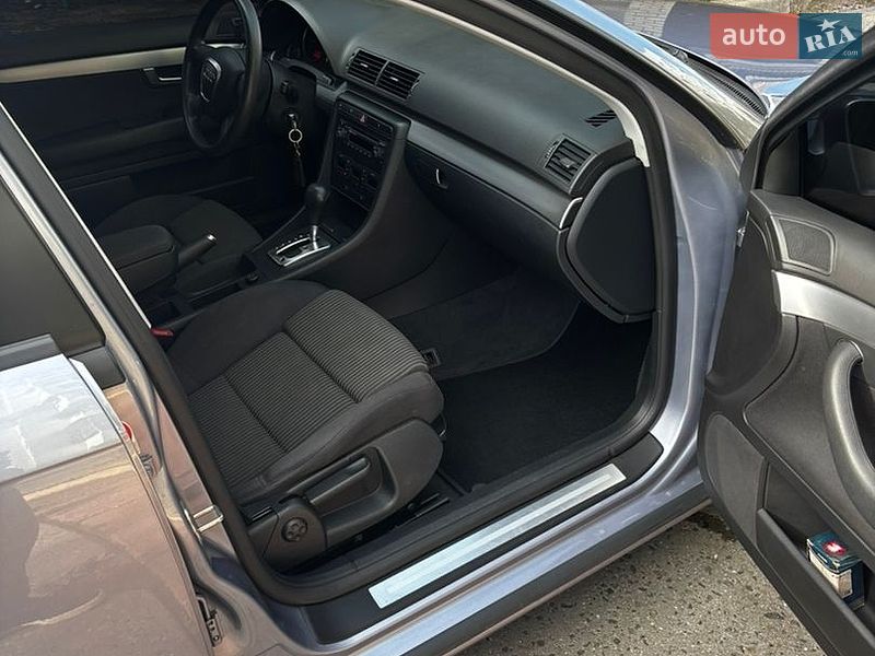Седан Audi A4 2006 в Николаеве