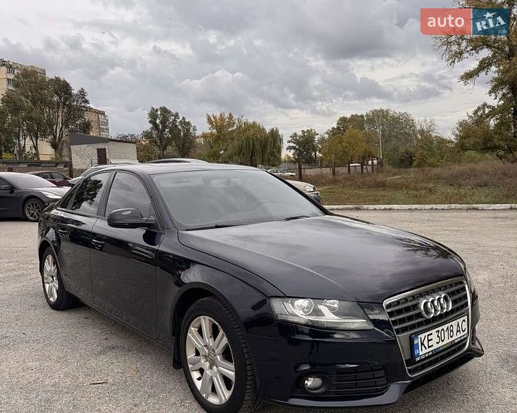 Седан Audi A4 2010 в Дніпрі