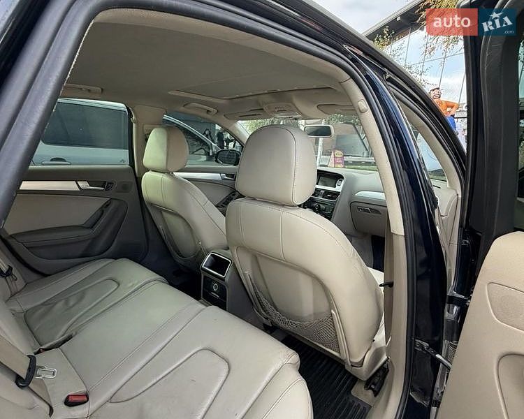 Седан Audi A4 2010 в Дніпрі