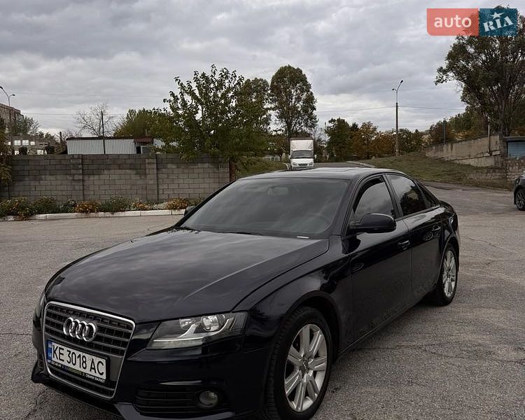 Седан Audi A4 2010 в Дніпрі