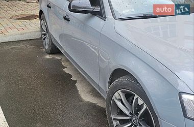 Седан Audi A4 2013 в Киеве