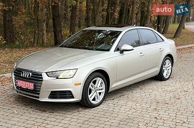 Седан Audi A4 2017 в Львове