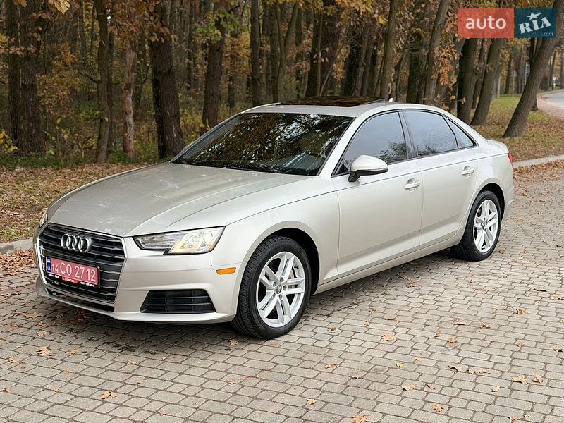Седан Audi A4 2017 в Львові
