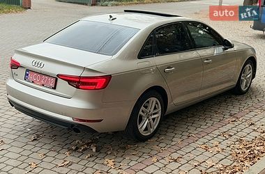Седан Audi A4 2017 в Львові
