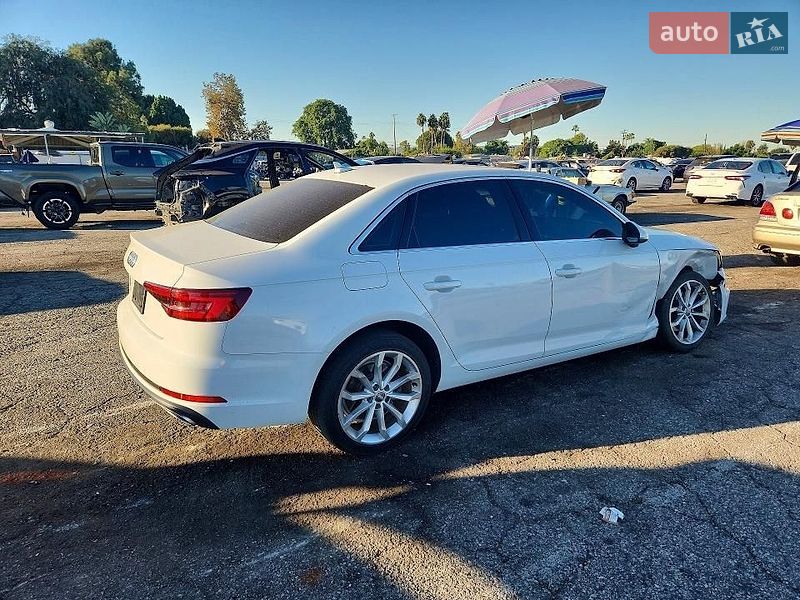 Седан Audi A4 2019 в Виннице