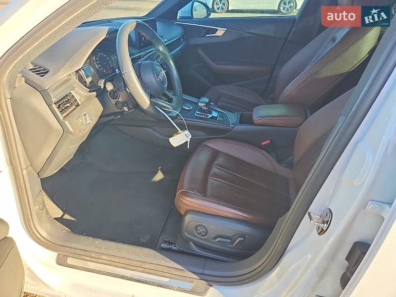 Седан Audi A4 2019 в Виннице