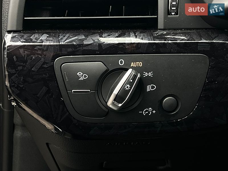 Седан Audi A4 2019 в Києві
