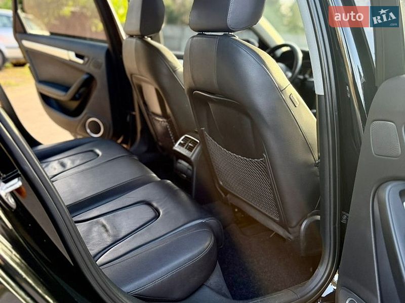 Седан Audi A4 2015 в Львове