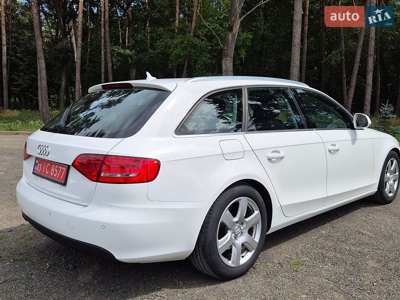 Универсал Audi A4 2008 в Киверцах