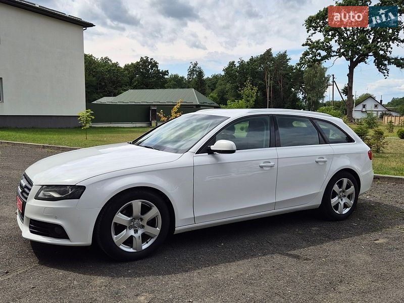 Универсал Audi A4 2008 в Киверцах
