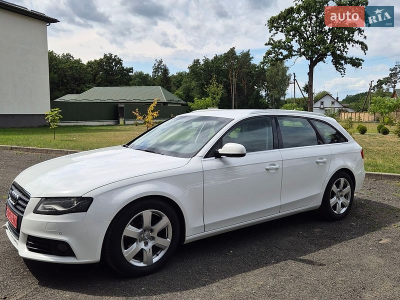 Универсал Audi A4 2008 в Киверцах