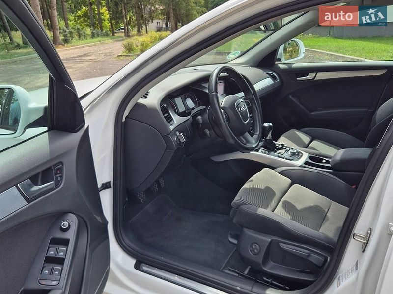 Универсал Audi A4 2008 в Киверцах