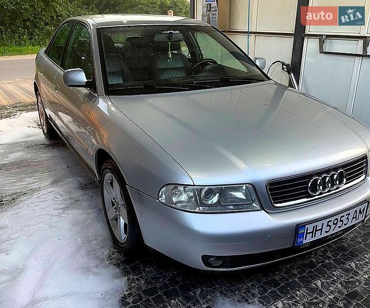 Седан Audi A4 1999 в Одесі