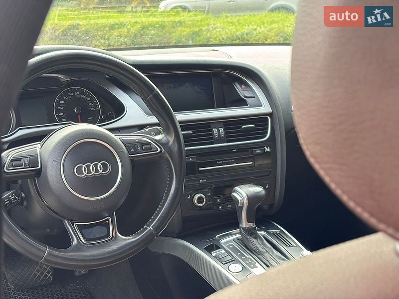 Седан Audi A4 2015 в Хмельницком